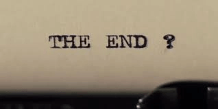 La scritta «THE END ?» battuta a macchina su un foglio.